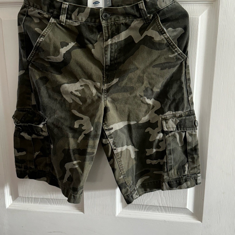 Old Navy Camouflage Pants